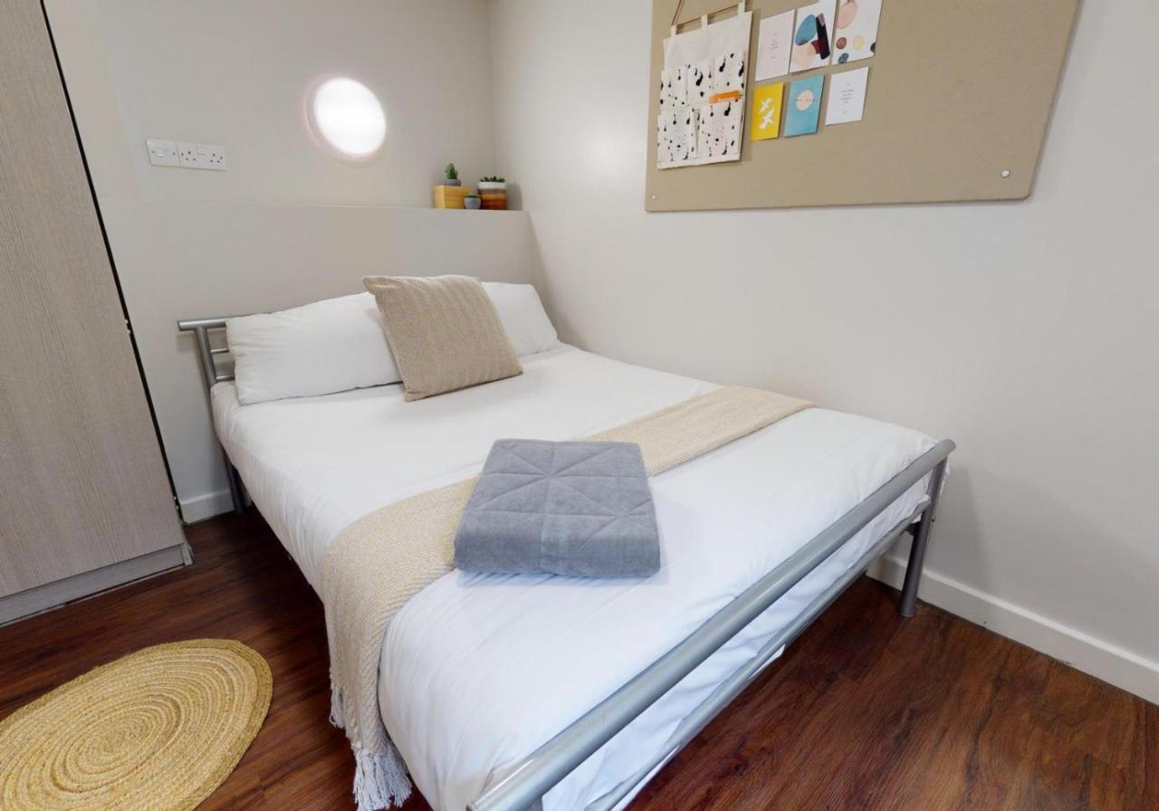 Private Bedrooms With Shared Kitchen And Studios At Iq Tufnell House In London Eksteriør billede
