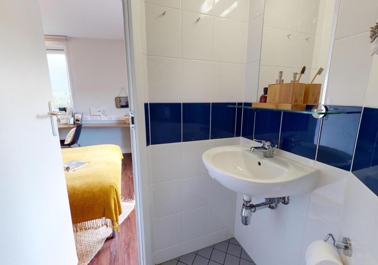 Private Bedrooms With Shared Kitchen And Studios At Iq Tufnell House In London Eksteriør billede